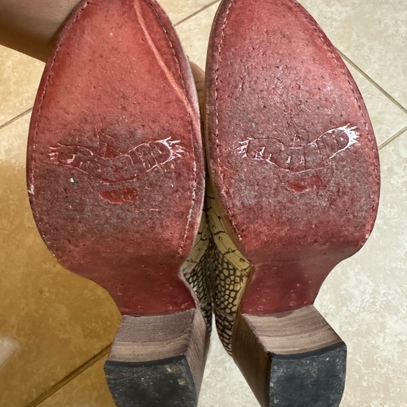 FREEBIRD FELICITY BOOTIES - Picture 7 of 8